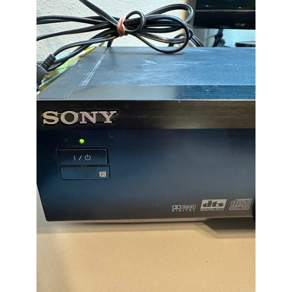 Sony DVP-S330 CD DVD Player Video CD Player with Remote RMT-D109A Black